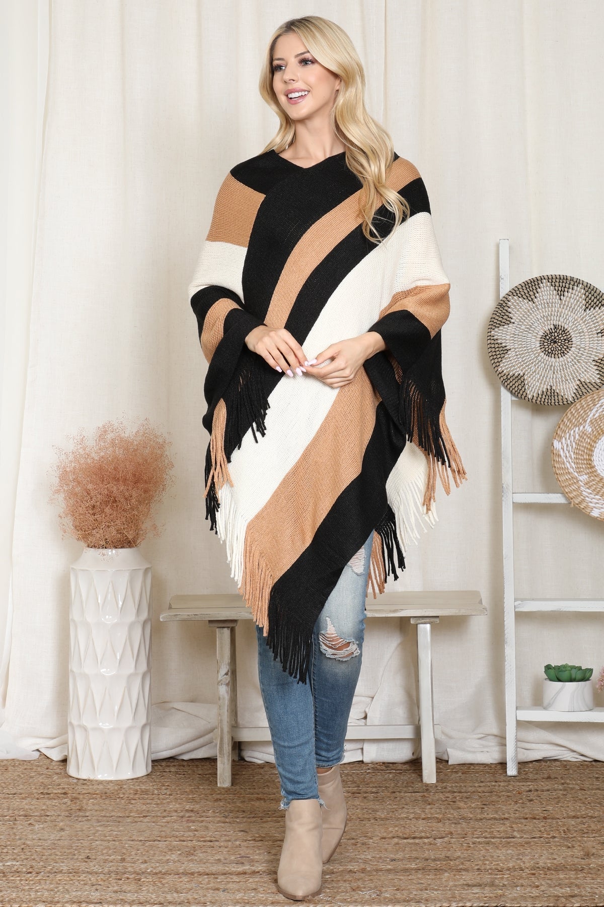 Hdf2099 - Color Block Fringe Poncho - Collumn
