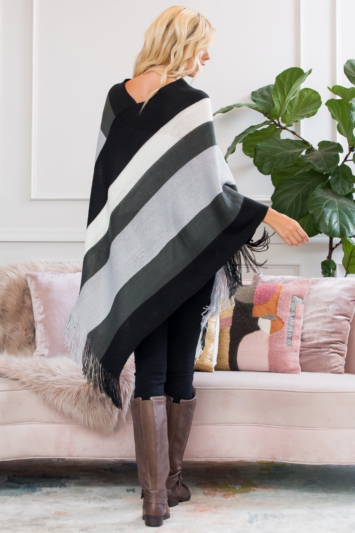 Hdf2099 - Color Block Fringe Poncho - Collumn