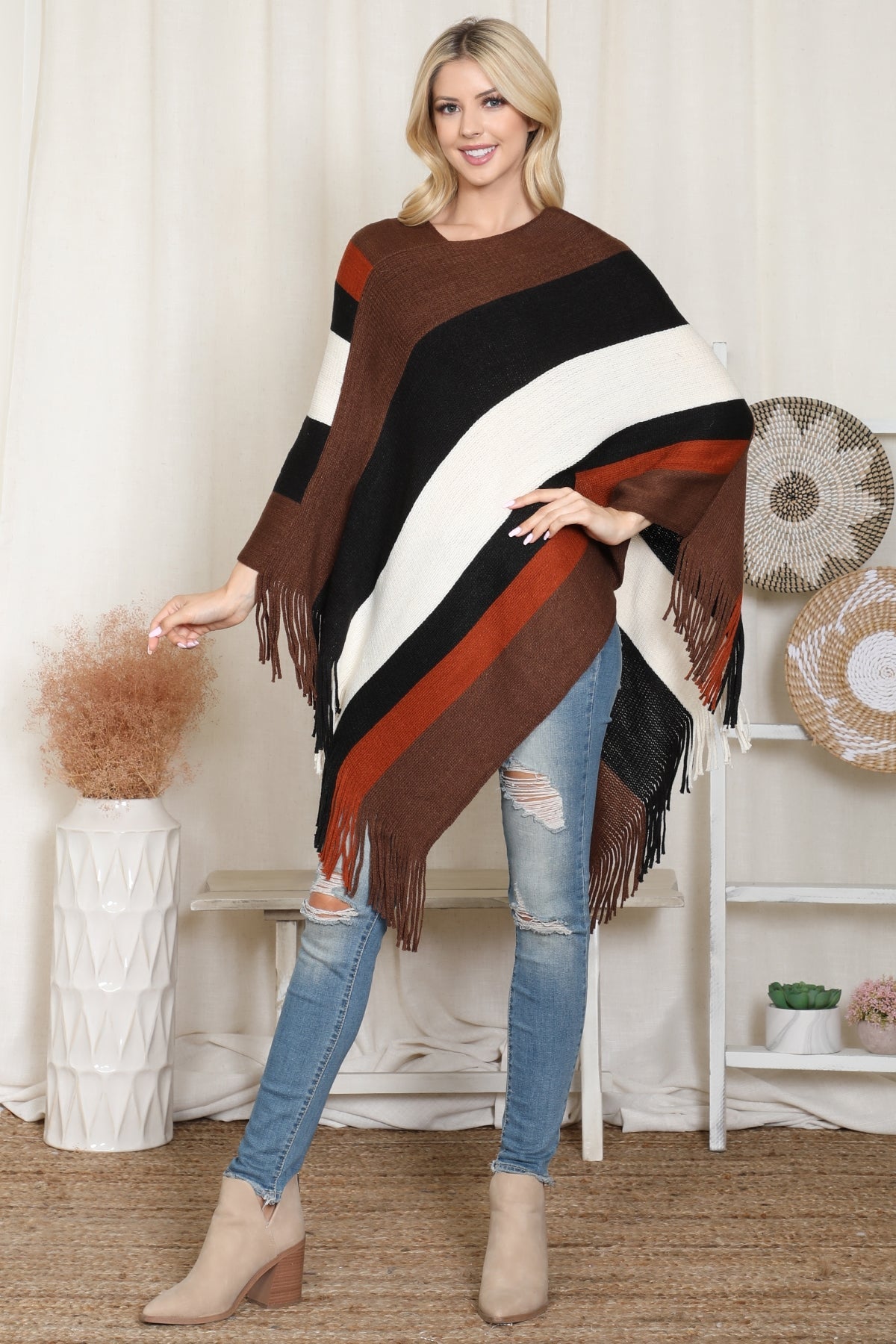 Hdf2099 - Color Block Fringe Poncho - Collumn