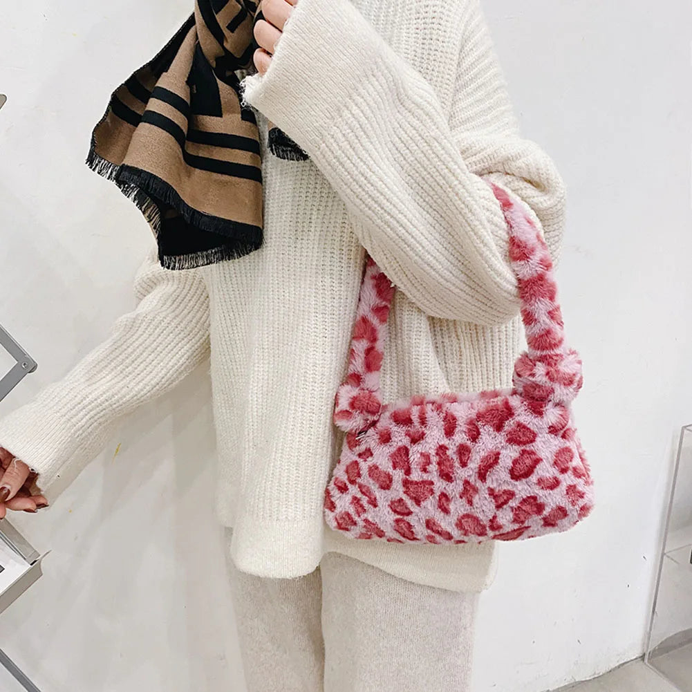 Fashion Women Cow Print Mini Shoulder Bags Female Winter Plush Underarm Bags Leopard Zebra Pattern Fluffy Tote Bags Small Purses