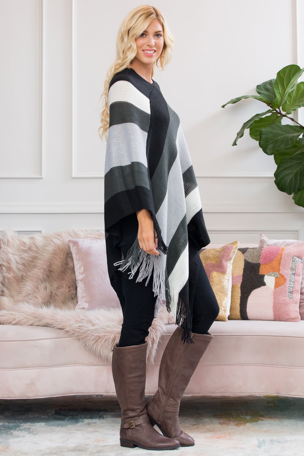 Hdf2099 - Color Block Fringe Poncho