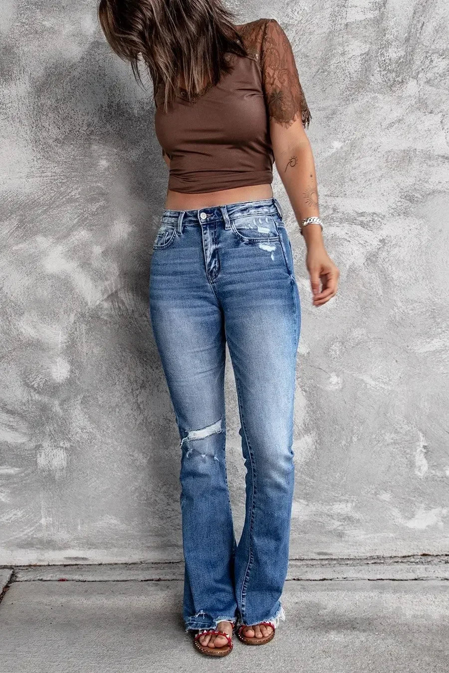 Women’s High-Waist Bootcut Jeans – Slim Flare Denim with Pockets, Zipper Fly & Distressed Details