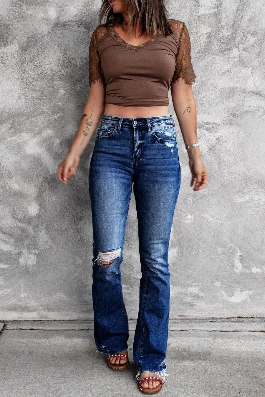 Women’s High-Waist Bootcut Jeans – Slim Flare Denim with Pockets, Zipper Fly & Distressed Details