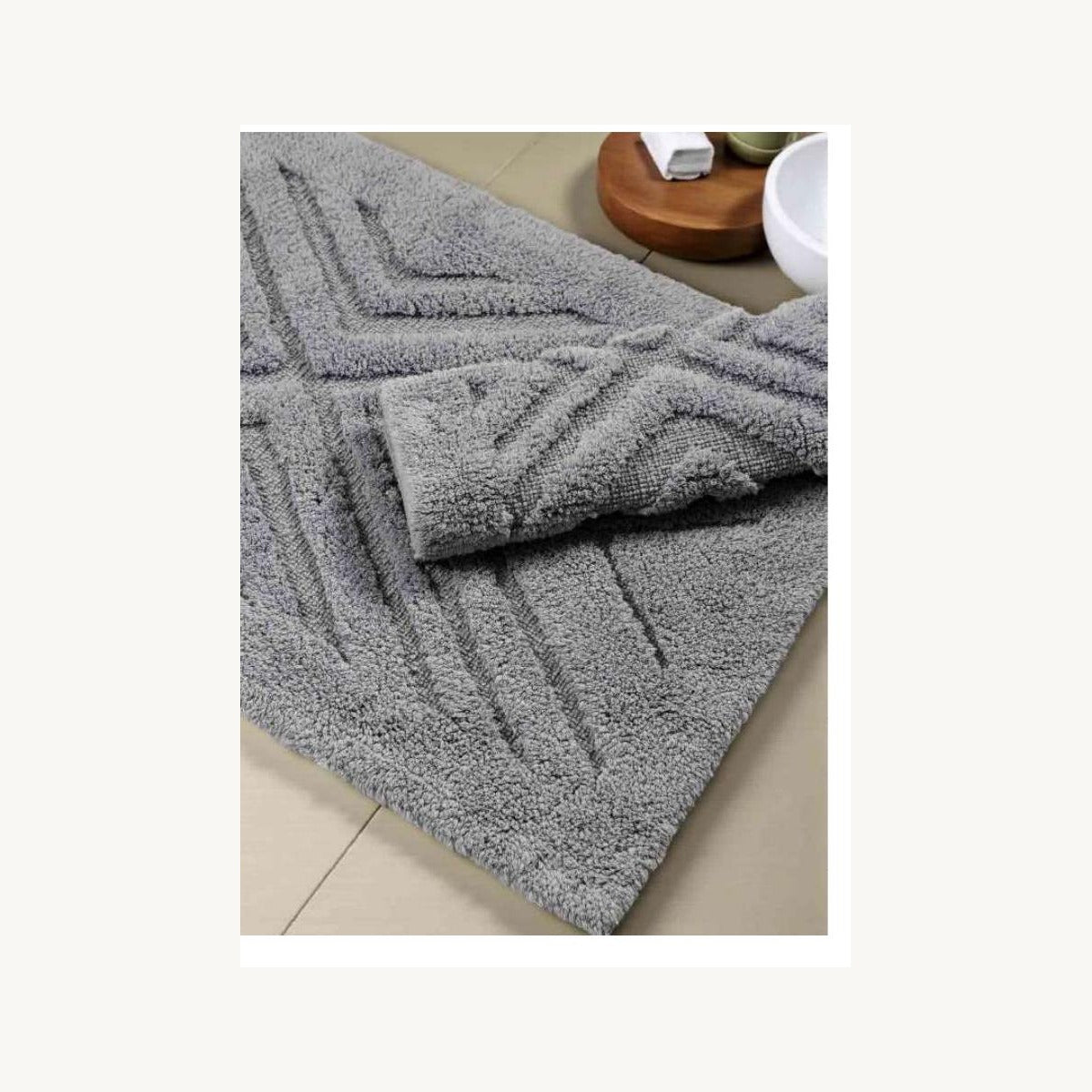 Close-up detail of tufted bath mat set T-018 texture